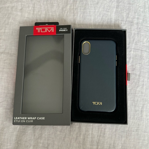 New in box Tumi iPhone X leather case - Picture 1 of 7